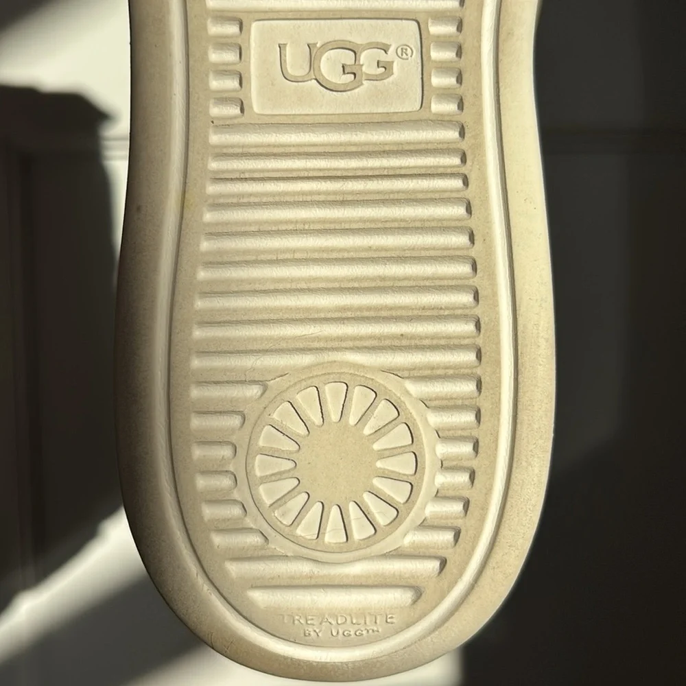 UGG Neutra sneakers in antilope / khaki green - Picture 9 of 15